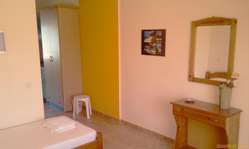 Hotel Giorgio Kallithea  Room photo